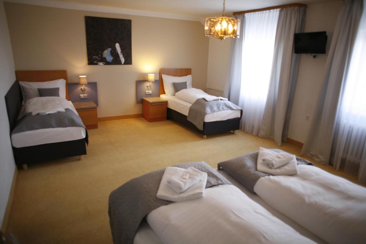 Loučná pod Klínovcem Hotel Pod Vlekem מראה חיצוני תמונה
